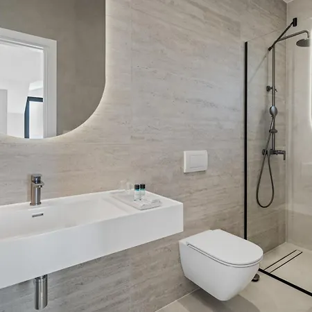 New! Seaview Bota: A Luxurious Coastal Retreat In بودْسْتغانا