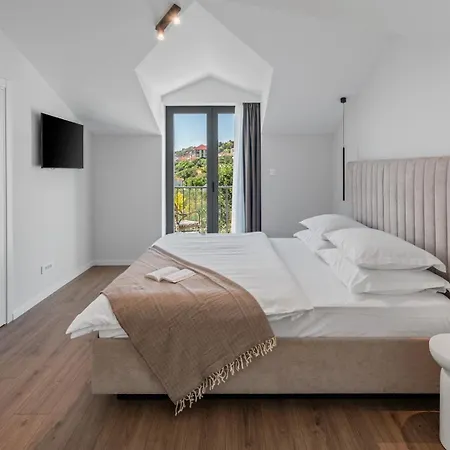 New! Seaview Bota: A Luxurious Coastal Retreat In فيلة
