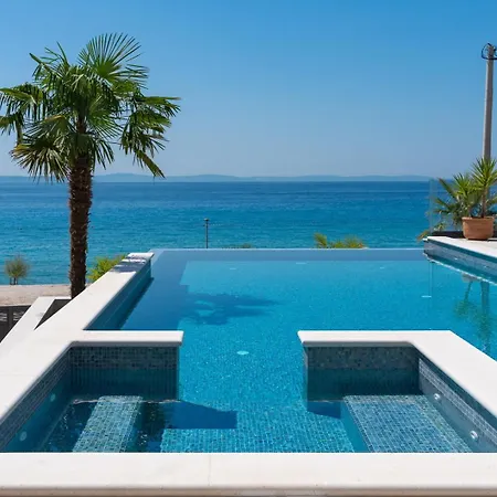 New! Seaview Bota: A Luxurious Coastal Retreat In فيلة *