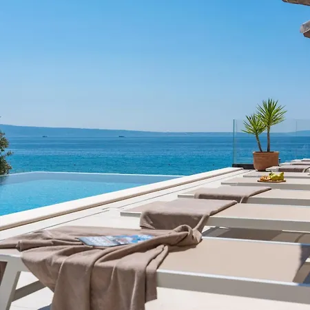 New! Seaview Bota: A Luxurious Coastal Retreat In فيلة بودْسْتغانا