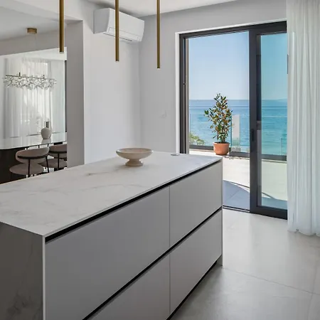 New! Seaview Bota: A Luxurious Coastal Retreat In * بودْسْتغانا