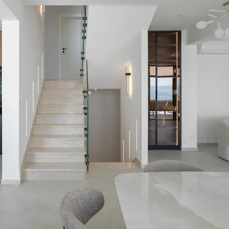 New! Seaview Bota: A Luxurious Coastal Retreat In فيلة بودْسْتغانا