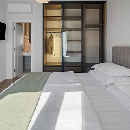 New! Seaview Bota: A Luxurious Coastal Retreat In فيلة