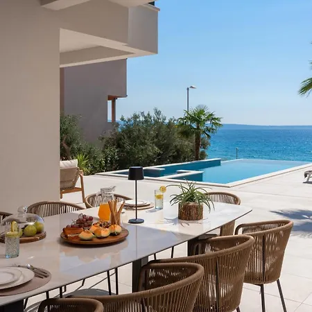 New! Seaview Bota: A Luxurious Coastal Retreat In فيلة *