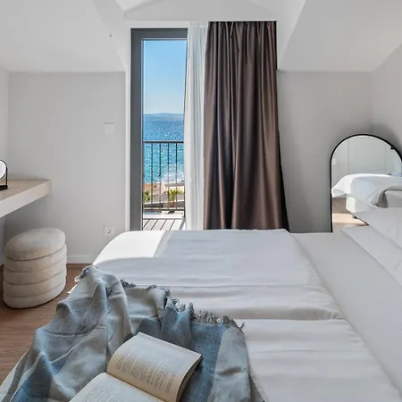 فيلة New! Seaview Bota: A Luxurious Coastal Retreat In بودْسْتغانا