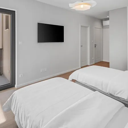 New! Seaview Bota: A Luxurious Coastal Retreat In فيلة *
