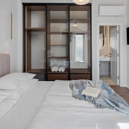 فيلة New! Seaview Bota: A Luxurious Coastal Retreat In بودْسْتغانا