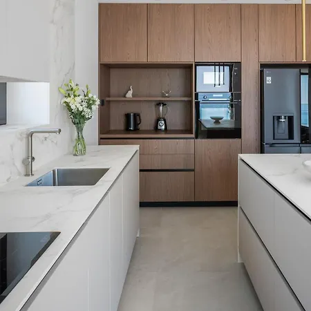 New! Seaview Bota: A Luxurious Coastal Retreat In