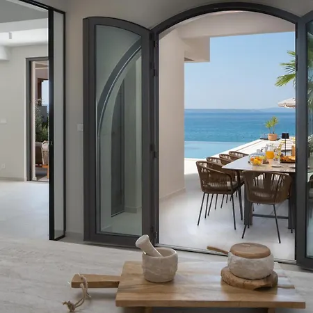 New! Seaview Bota: A Luxurious Coastal Retreat In *